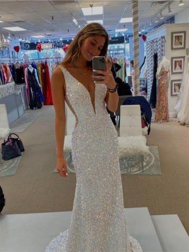 Best V-Neck Sleeveless Long Velvet Sequin Prom Dress with Sweep Train UK